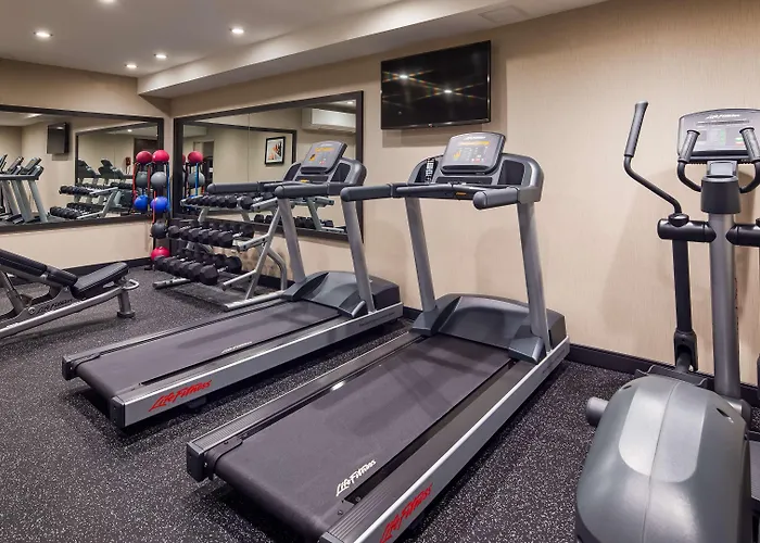 Western Hanes Mall Hotel 3*