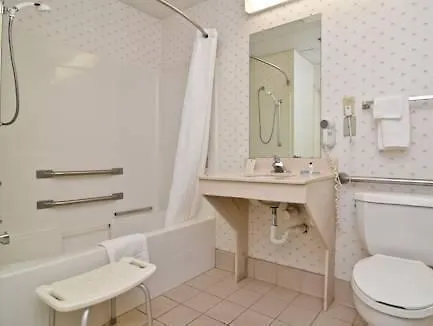 Hotel Western Hanes Mall