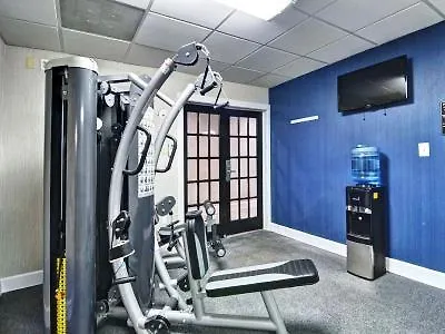 Western Hanes Mall Hotel 3*
