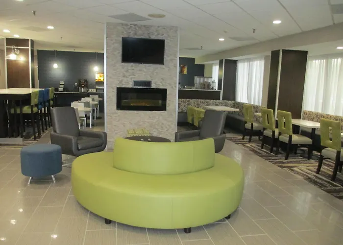 Hotel Western Hanes Mall 3*