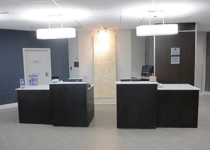 Western Hanes Mall Hotel 3*