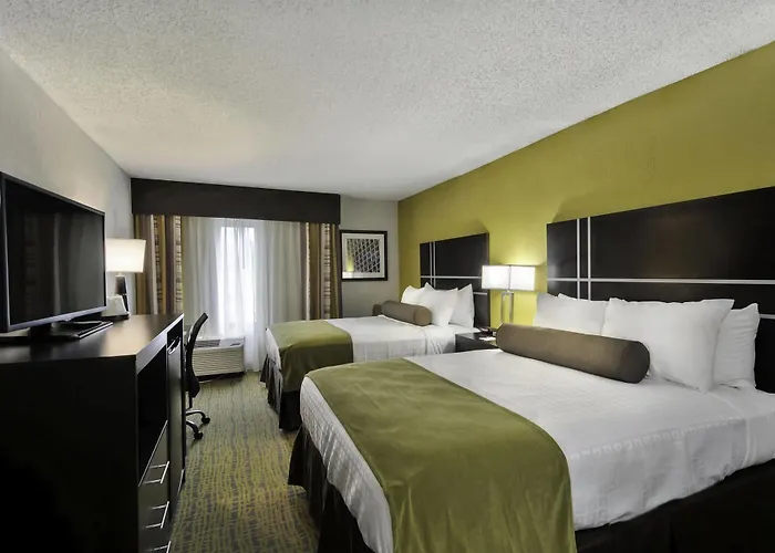 Western Hanes Mall 3* Winston-Salem